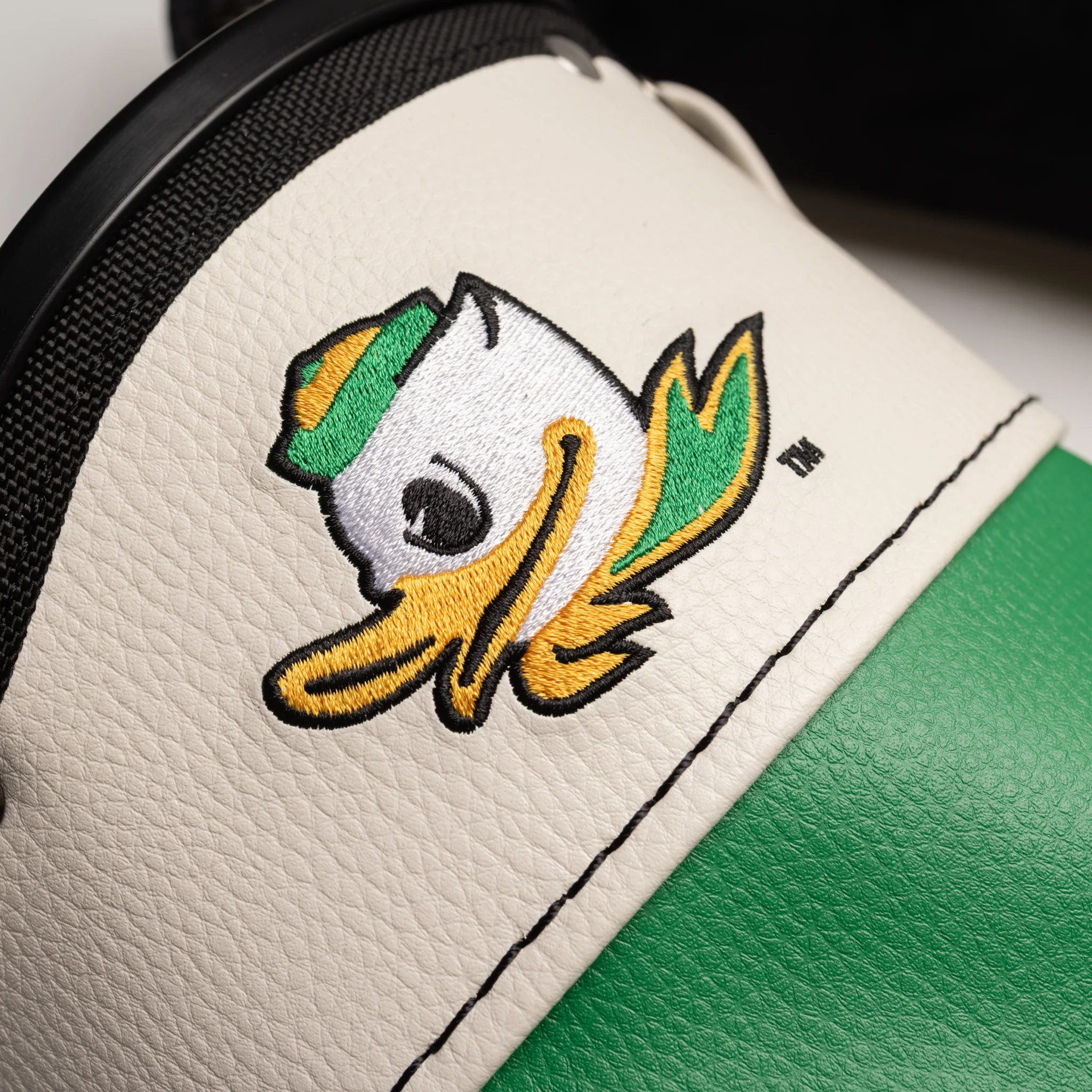 Oregon Duck Original Jones Bag - Green/Yellow - Image 4